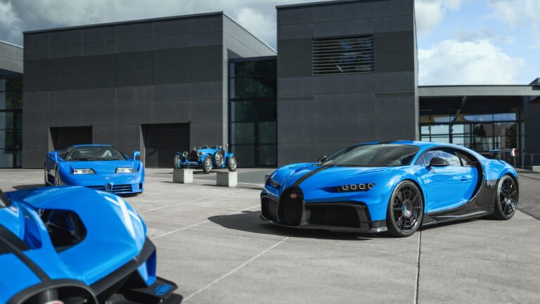 02 BUGATTI French Racing Blue 1152x648