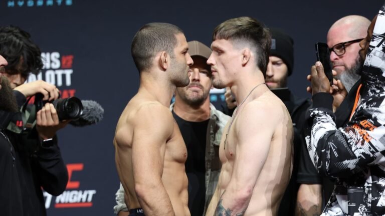 89671274007 ufc winnipeg fight night interviews 04172608049