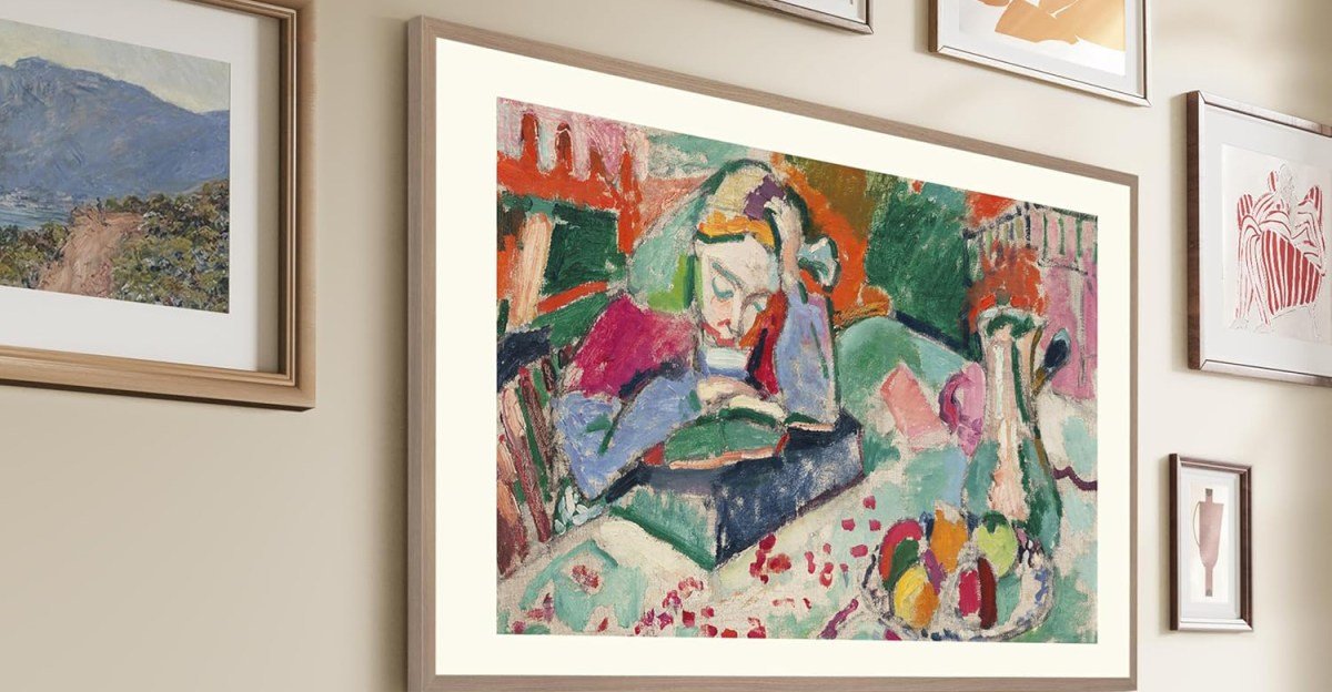 Hisense CanvasTV Lifestyle Image