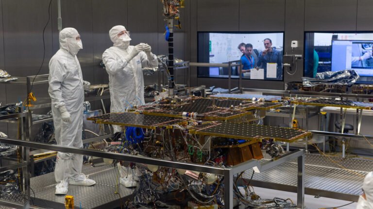 PanCam mast fitted to ExoMars rover 1 1152x648