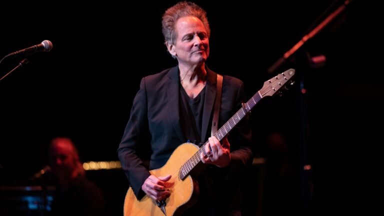 lindsey buckingham attacker arrest