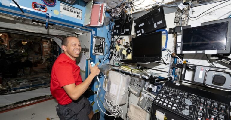 nasa astronaut chris williams expedition 74 2 18 26