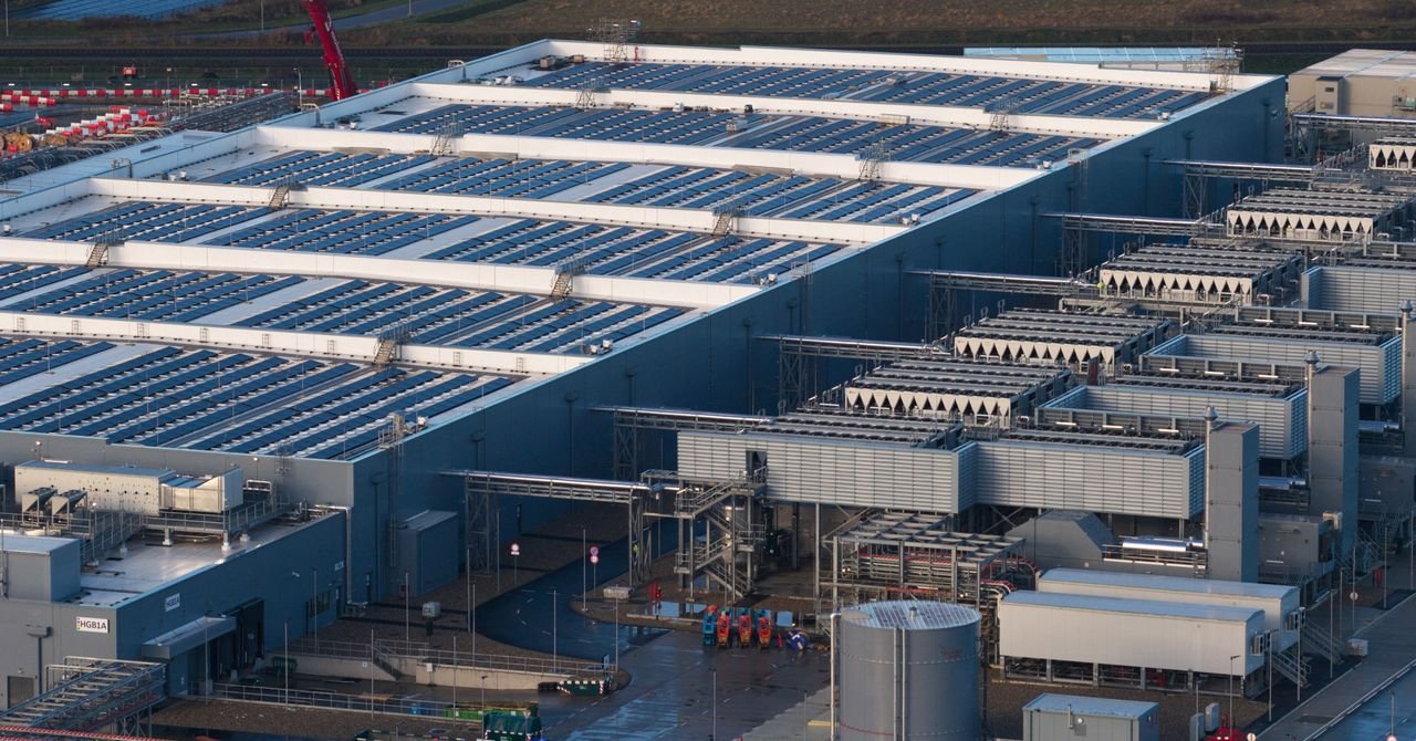Data Centers Seek Tax Breaks Science 2249559336