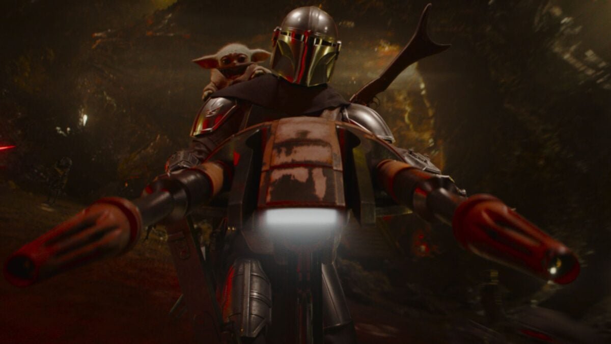 Mandalorian and Grogu flying