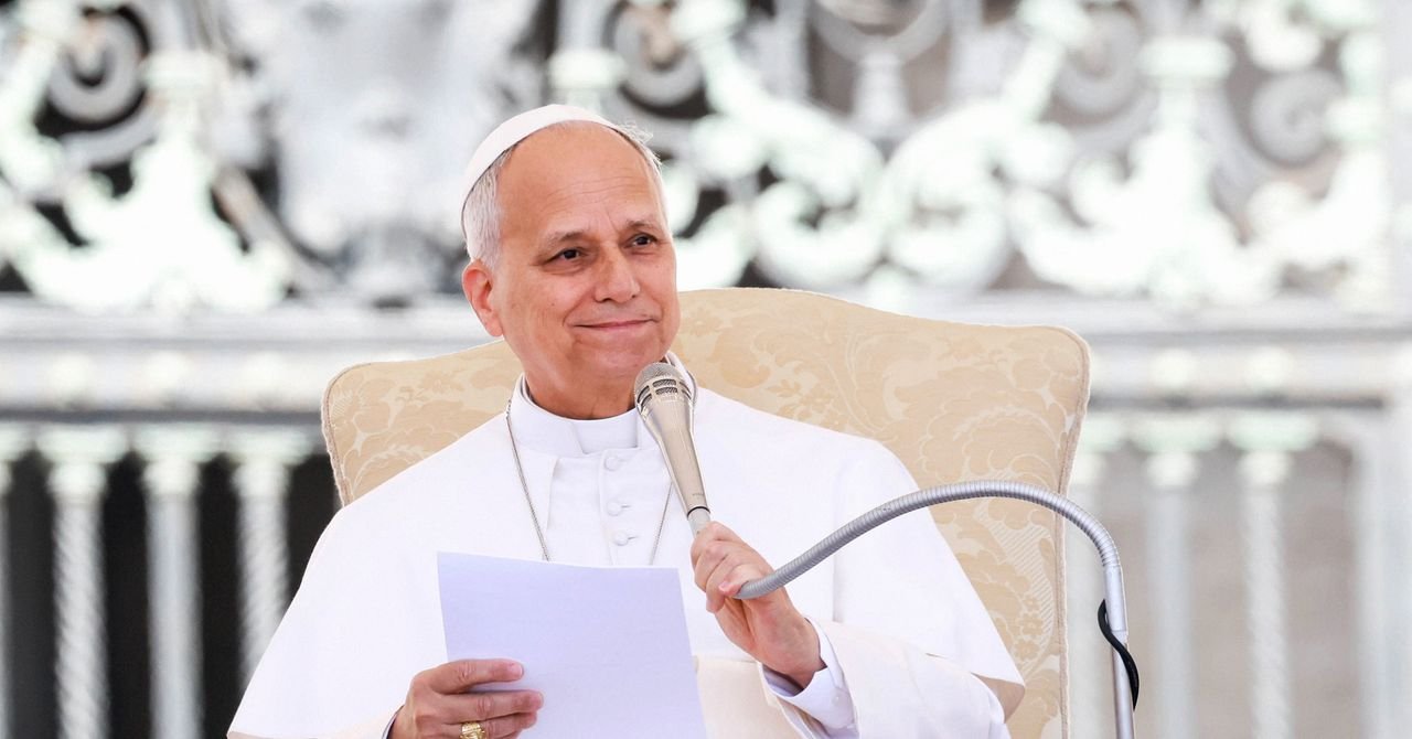 The Pope Gets Tolkien Culture 2277270022