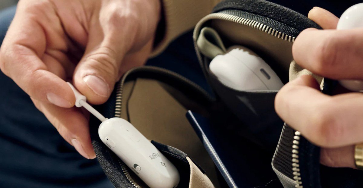Twelve South AirFly Pro 2 lifestyle image