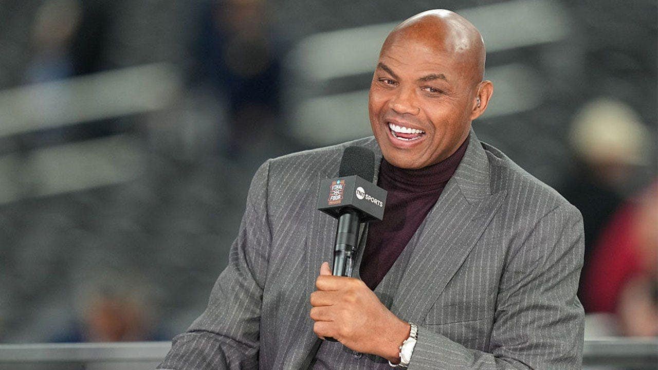 charles barkley laughing nba