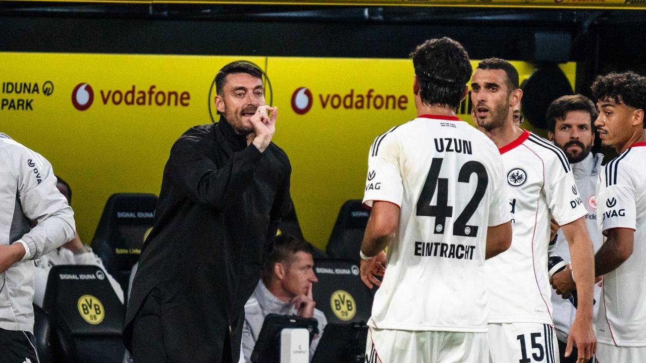 hr zentrale eintracht protagonisten in diesen tagen trainer albert riera und spielmacher can uzun 10