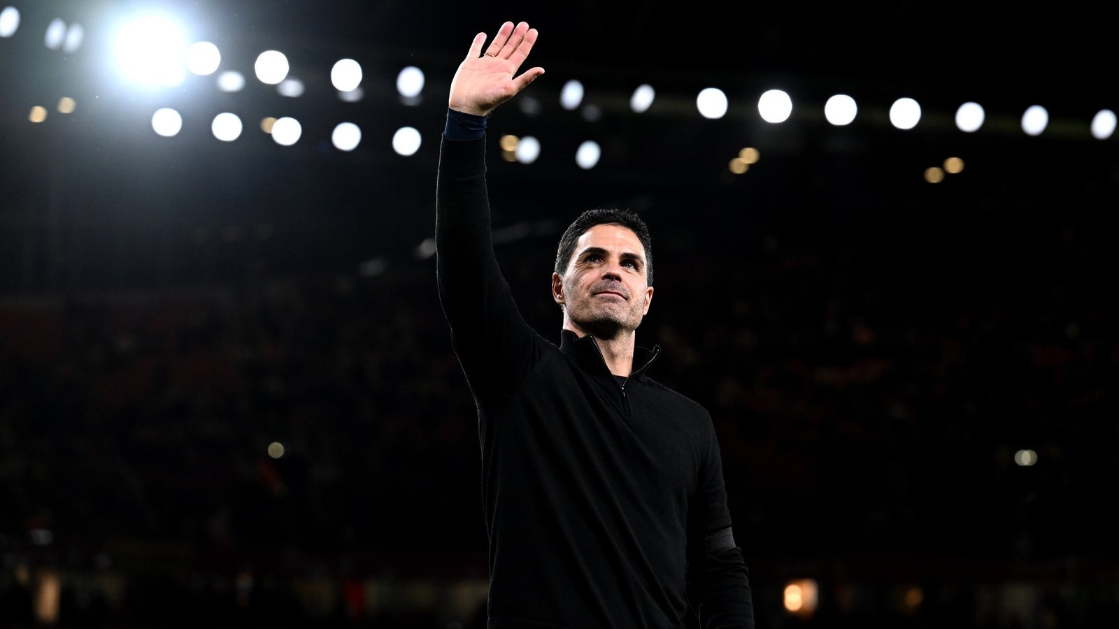 london england mikel arteta manager of arsenal waves to the fans after the teams victory in f96m7a44