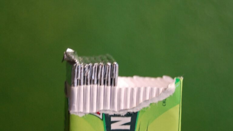 mint chewing gum sticks 1200x675