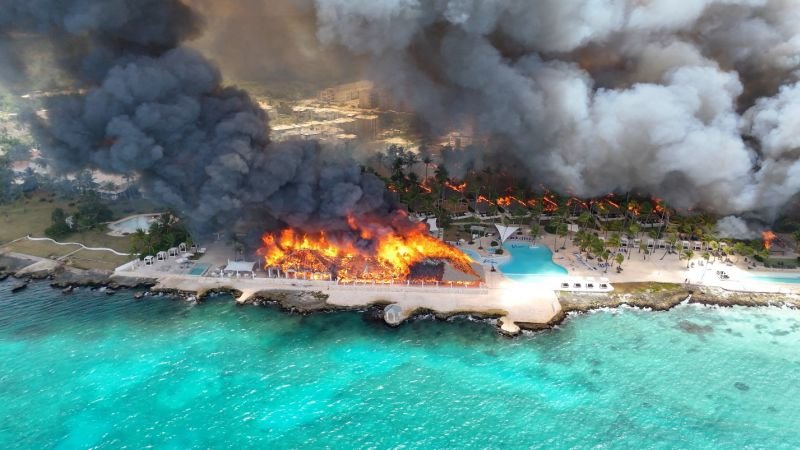 2026 06 20t014945z 711668648 rc2dxla4fkw2 rtrmadp 3 dominican republic fire