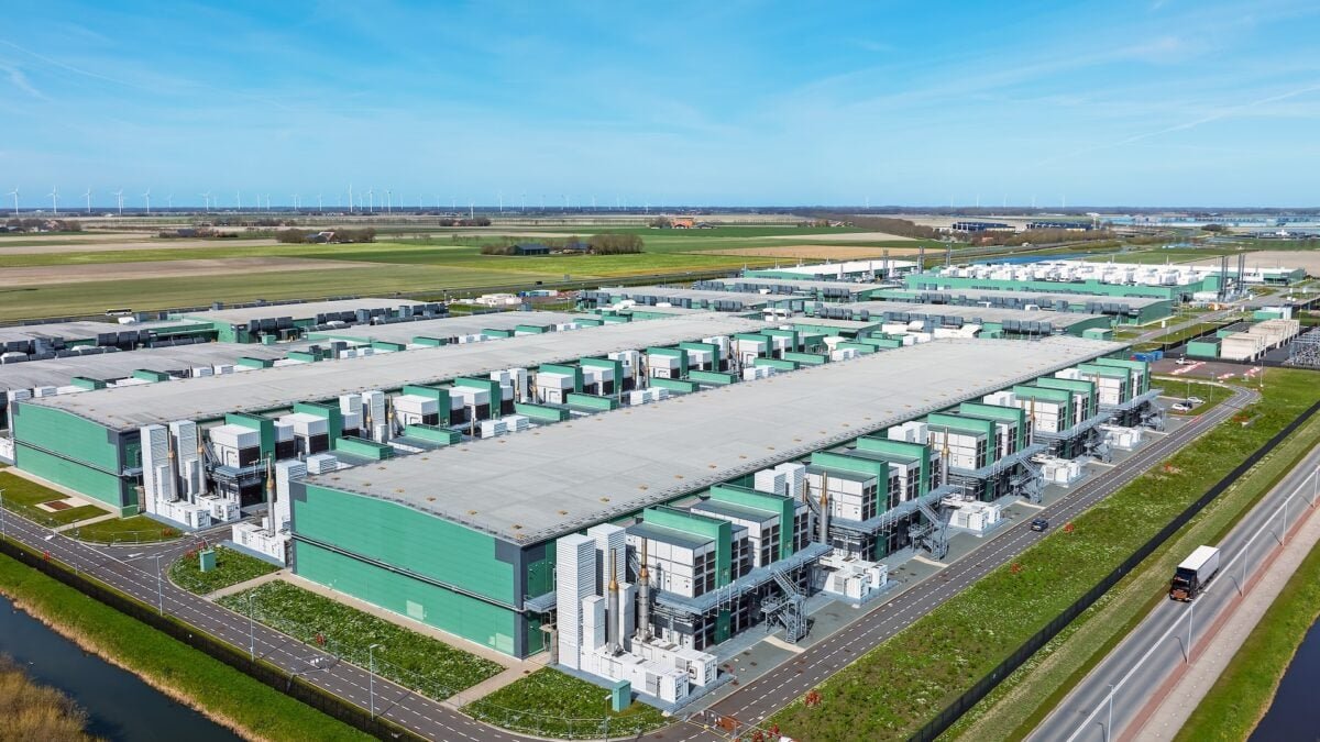 DataCenterPhoto