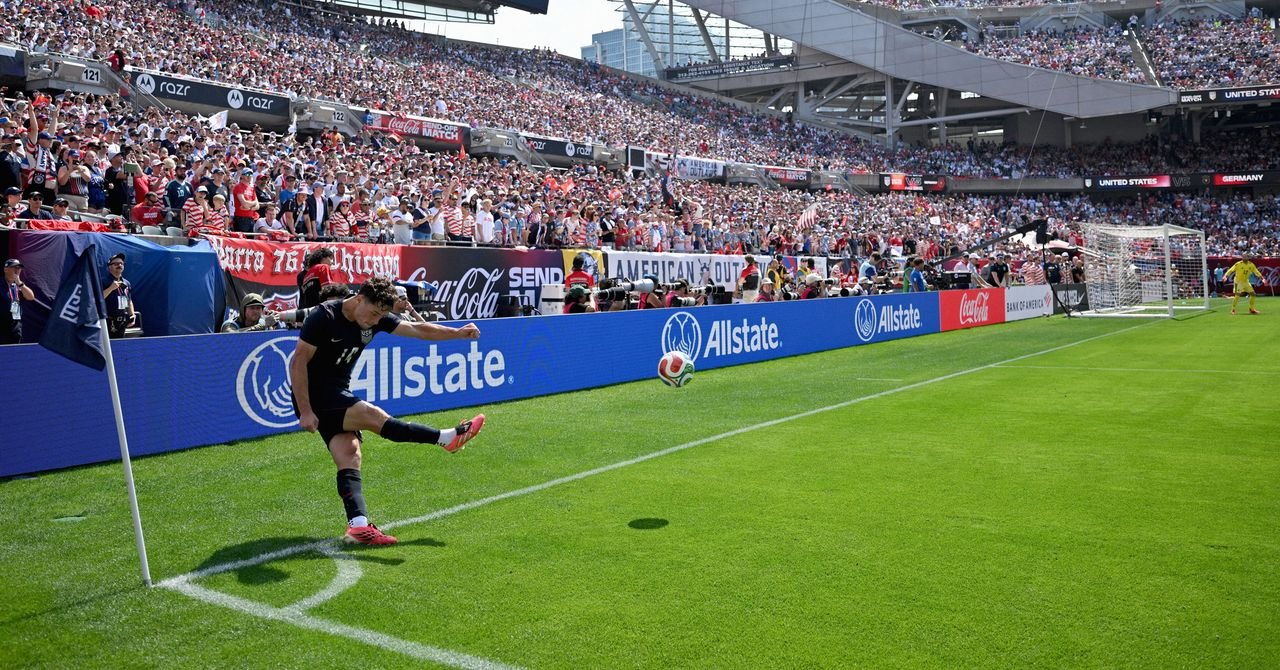 How Can Soccer Stars Bend the Balls Path 2280220298