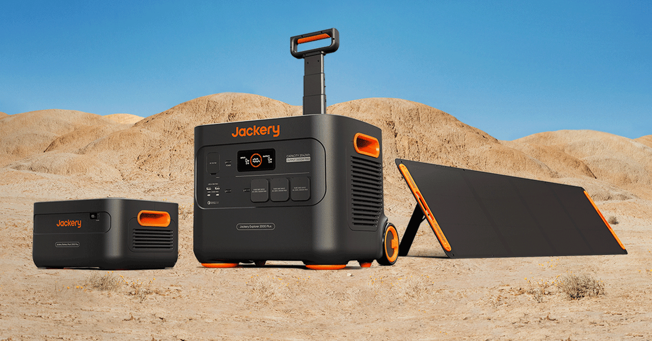 Jackery Explorer 2000 Plus Lifestyle Gear