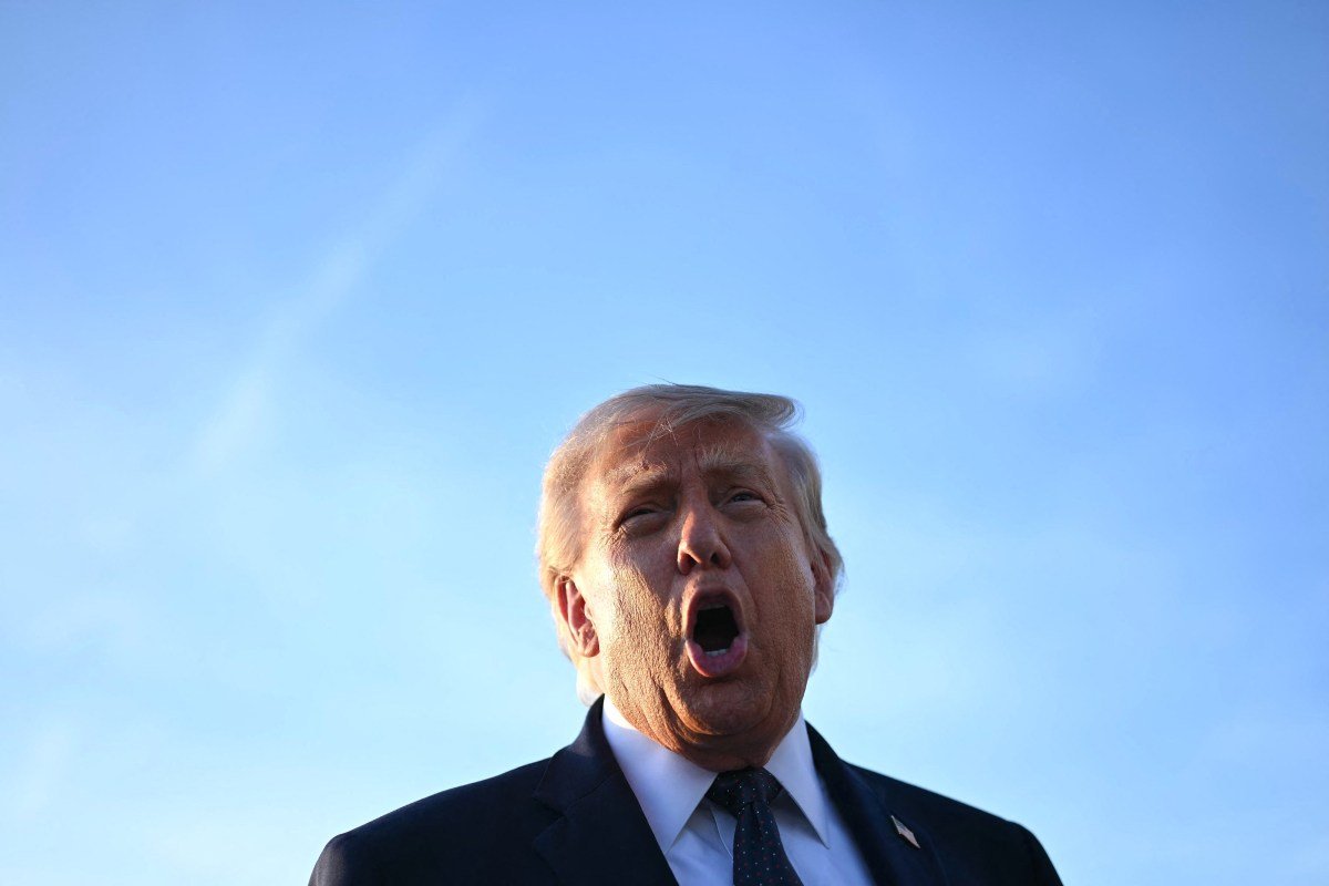 donald trump open mouth