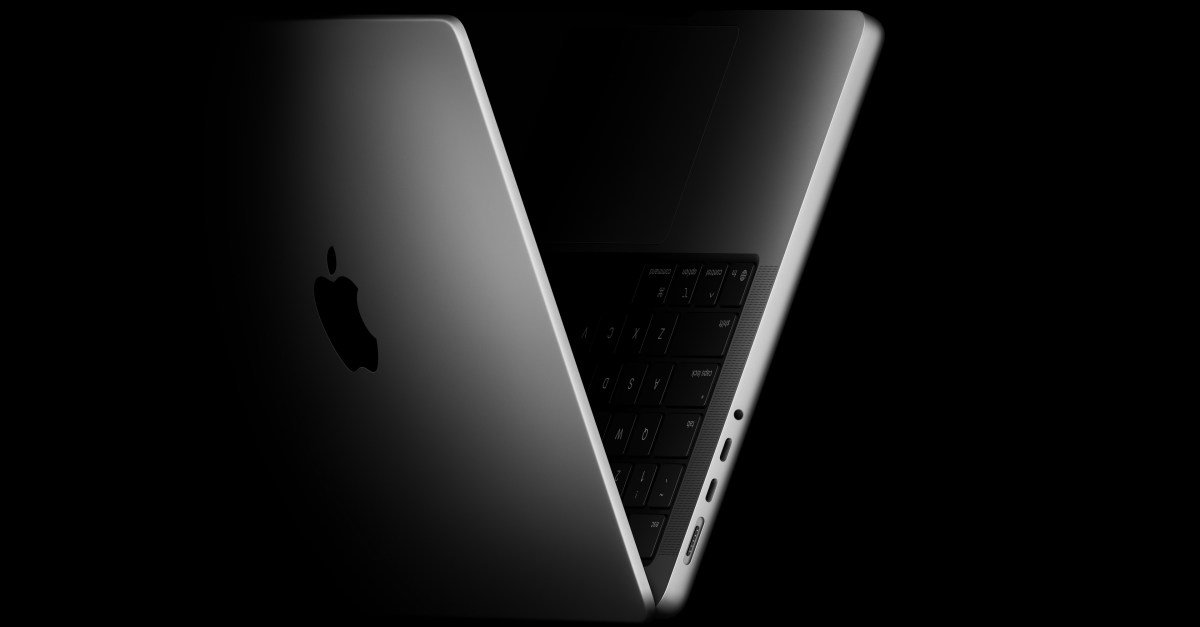 Apple MacBook Pro 14 in hero 251015